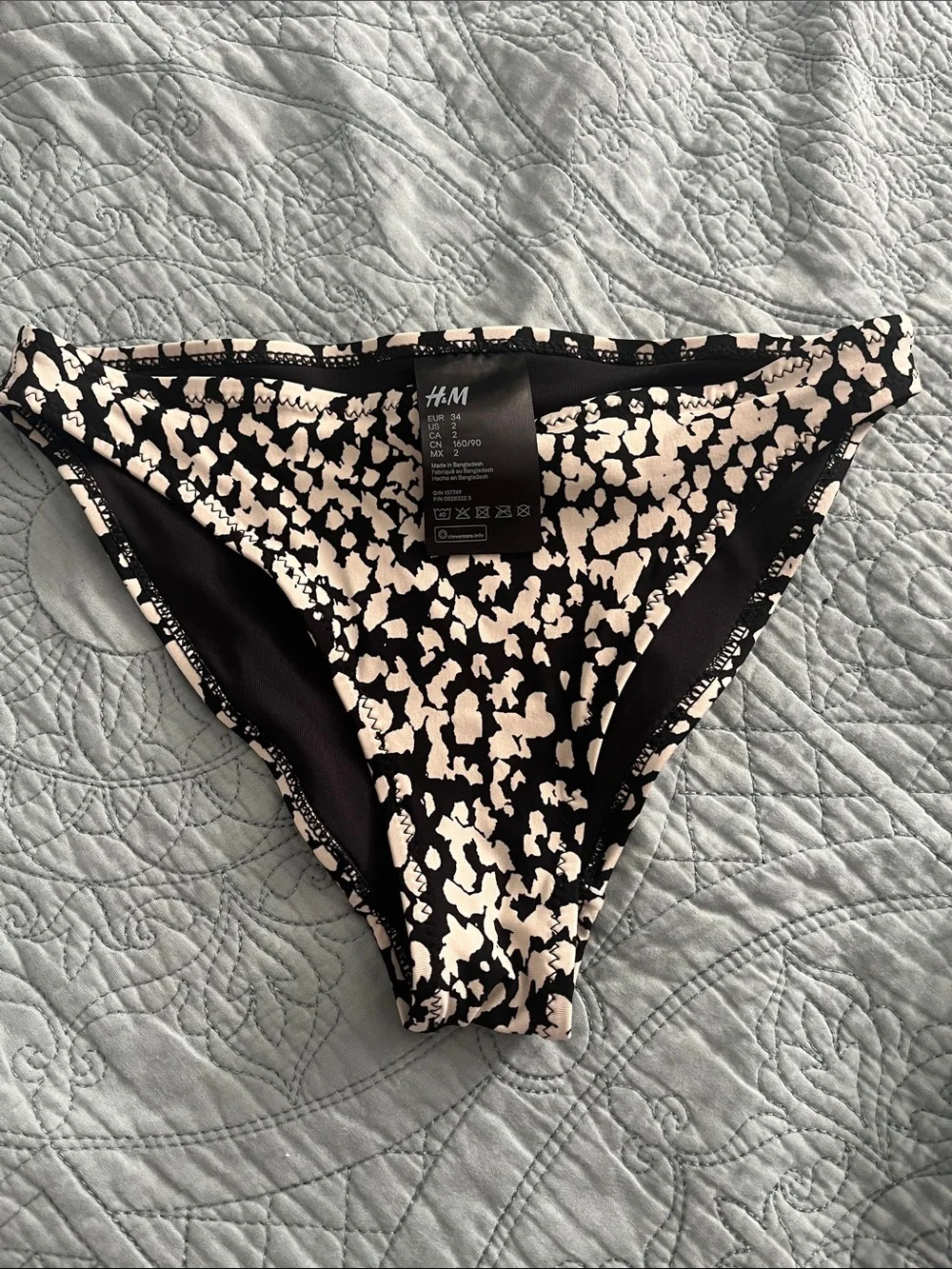 H&M Black & Cream Abstract Print Bikini Bottoms